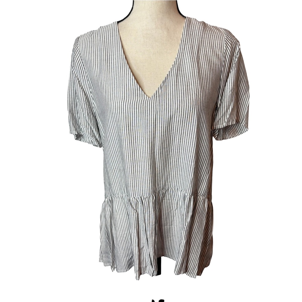 Caramela Women Large Blue White Striped V-Neck Peplum Top Keyhole Back